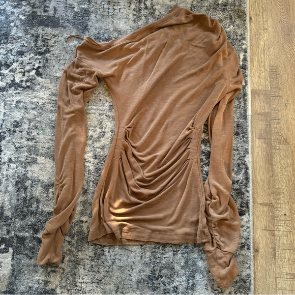 Free People Off Shoulder Top - Picture 5 of 9